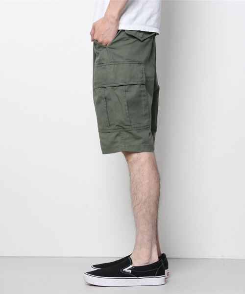 Beno(ビーノ)の「コットンツイル 6ポケット ワイド カーゴ ショートパンツ(カーゴパンツ・メンズ・オフホワイト/ブラック/ベージュ/オリーブ/ネイビー・S/M/L)」の12枚目の写真