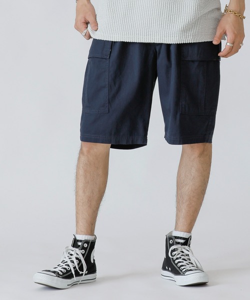 Beno(ビーノ)の「コットンツイル 6ポケット ワイド カーゴ ショートパンツ(カーゴパンツ・メンズ・オフホワイト/ブラック/ベージュ/オリーブ/ネイビー・S/M/L)」の5枚目の写真