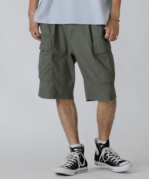Beno(ビーノ)の「コットンツイル 6ポケット ワイド カーゴ ショートパンツ(カーゴパンツ・メンズ・オフホワイト/ブラック/ベージュ/オリーブ/ネイビー・S/M/L)」の4枚目の写真