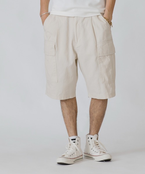 Beno(ビーノ)の「コットンツイル 6ポケット ワイド カーゴ ショートパンツ(カーゴパンツ・メンズ・オフホワイト/ブラック/ベージュ/オリーブ/ネイビー・S/M/L)」の16枚目の写真