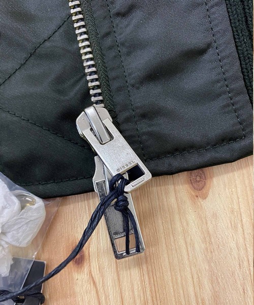 DIESEL（ディーゼル）の「Wzip ルーズシルエット MA-1 ボンバー