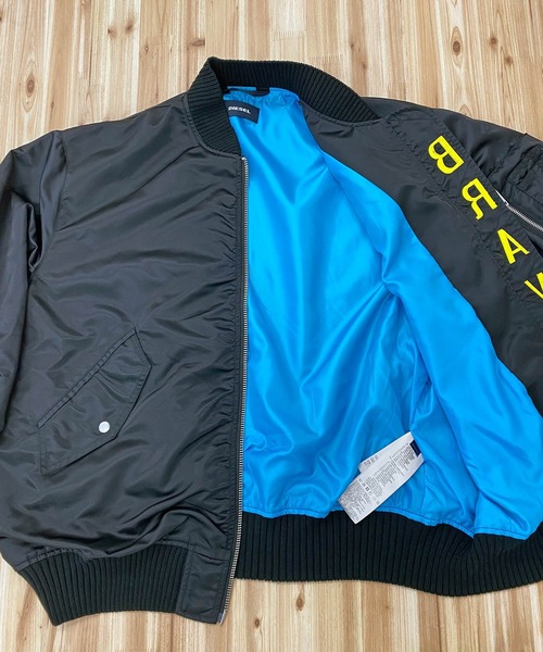 DIESEL（ディーゼル）の「Wzip ルーズシルエット MA-1 ボンバー