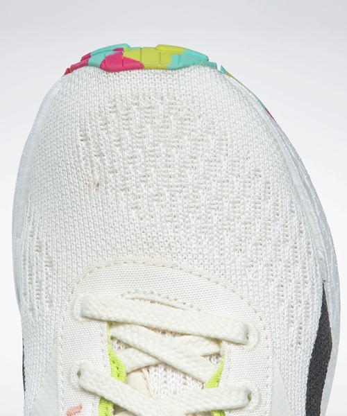 Reebok(リーボック)の「フロートライド エナジーグロウ / Floatride Energy Grow Shoes(スニーカー・レディース・ホワイト系その他・22.0cm/22.5cm/23.0cm/23.5cm/24.0cm/24.5cm/25.0cm/25.5cm/26.0cm)」の6枚目の写真