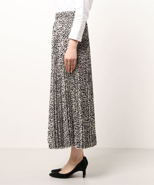 Jines(ジネス)の「プリントプリーツ/ガウチョパンツ(その他パンツ・レディース・キャメル/ホワイト系1/ブラック/ホワイト系2/ブラック系1・FREE)」の7枚目の写真