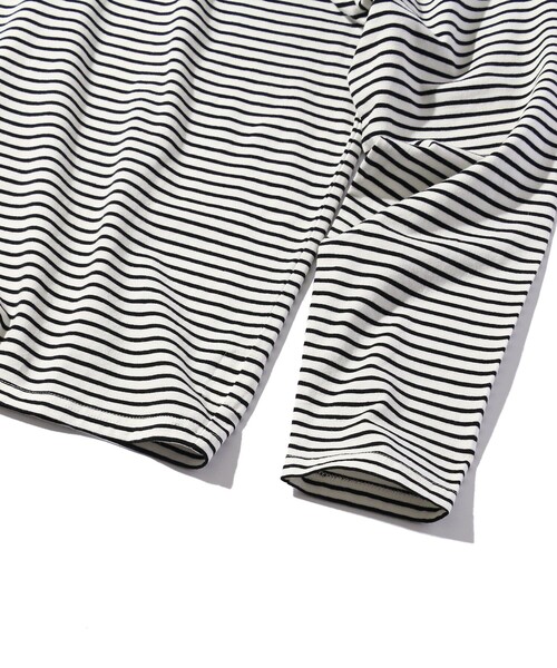 YSTRDY's TMRRW（イエスタデイズトゥモロー）の「YSTRDY'S TMRRW/イエスタデイズトゥモロー GENERIC BOAT NECK TEE LS COTTON BORDER JERSEY/ボートネック Tシャツ ロングスリーブ（Tシャツ/カットソー・メンズ・オフホワイト/チャコールグレー・MEDIUM/LARGE/SMALL）」の5枚目の写真