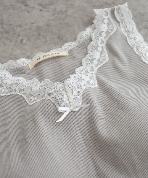 PUAL CE CIN（ピュアルセシン）の「ストレッチレースカップ付きインナー（タンクトップ・レディース・ブラック/オートミール/グレイッシュベージュ・FREE）」の3枚目の写真