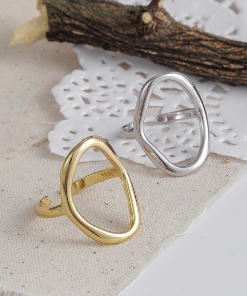 Starting Over(スターティングオーバー)の「YU-KA : オーバルウェーブ ラウンドリング(リング・レディース・シルバー/ゴールド・FREE)」の3枚目の写真