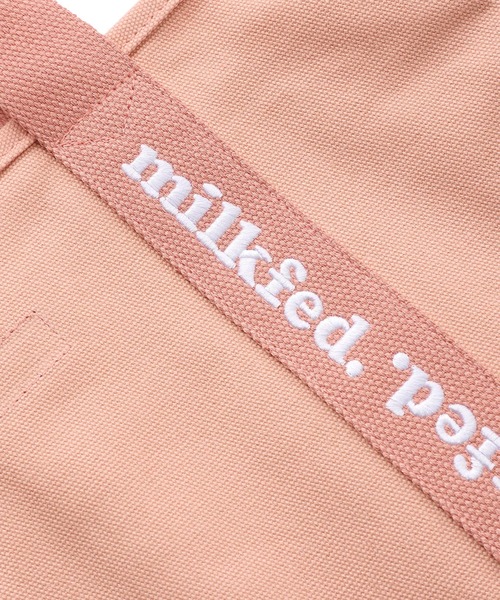 MILKFED.(ミルクフェド)の「TAPE LOGO MINI 2WAYBAG(ショルダーバッグ・レディース・ベージュ/ブラック/ホワイト/ライトピンク・ONE SIZE)」の15枚目の写真