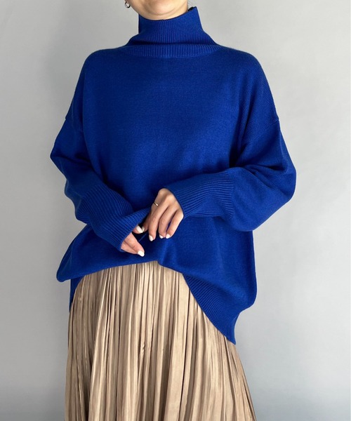 PICCIN（ピッチン）の「バックスリットセーター（ニット/セーター・レディース・オフホワイト/ブルー/ラベンダー/ピンクベージュ・M）」の2枚目の写真