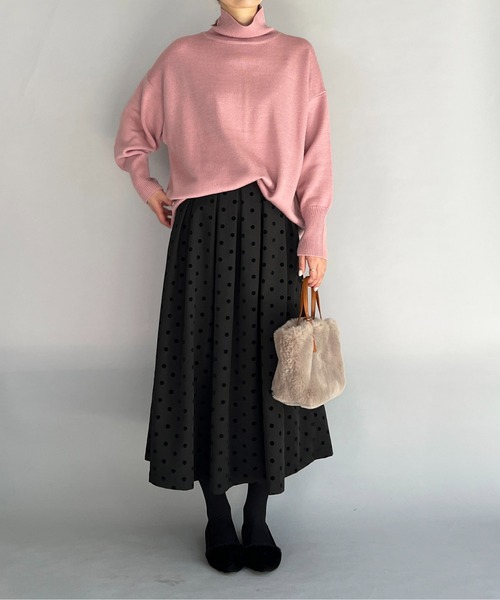 PICCIN（ピッチン）の「バックスリットセーター（ニット/セーター・レディース・オフホワイト/ブルー/ラベンダー/ピンクベージュ・M）」の21枚目の写真