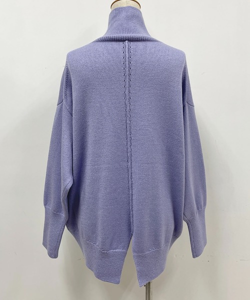 PICCIN（ピッチン）の「バックスリットセーター（ニット/セーター・レディース・オフホワイト/ブルー/ラベンダー/ピンクベージュ・M）」の5枚目の写真