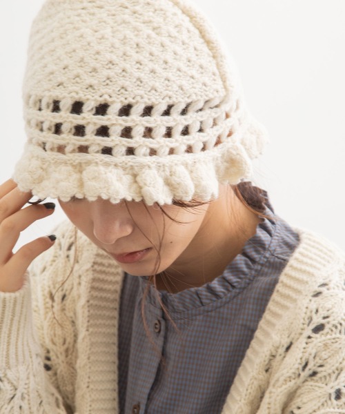 POU DOU DOU（プードゥドゥ）の「シェットランドウールかぎ針使いニット帽（ニットキャップ/ビーニー・レディース・キナリ・8）」の7枚目の写真
