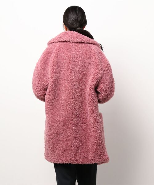 Ted Baker(テッドベーカー)の「KAYYTI エコファー コクーンコート(その他アウター・レディース・ピンク・1/3/2/0)」の3枚目の写真