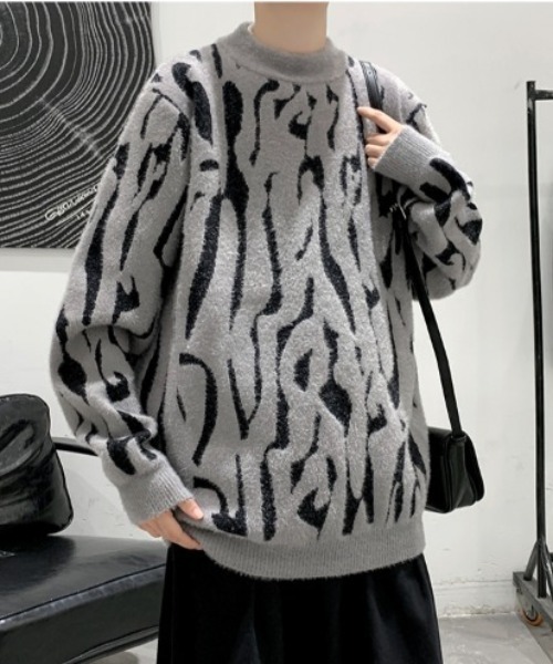 MGV(エムジーヴィー)の「ラウンドネックオーバーサイズゼブラニット(ニット/セーター・メンズ・ブラック/グレー/アイボリー・MEDIUM/LARGE/X-LARGE)」の10枚目の写真