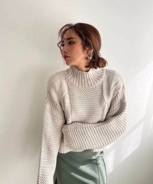 M y u（ミュー）の「【ZOZO限定アイテム】ケーブル編みショート丈ニット（ニット/セーター・レディース・ベージュ/グリーン/アイボリー/モカ・FREE）」の15枚目の写真