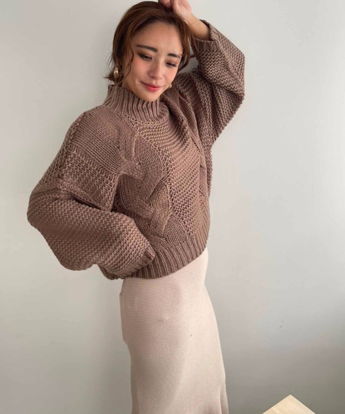 M y u（ミュー）の「【ZOZO限定アイテム】ケーブル編みショート丈ニット（ニット/セーター・レディース・ベージュ/グリーン/アイボリー/モカ・FREE）」の13枚目の写真