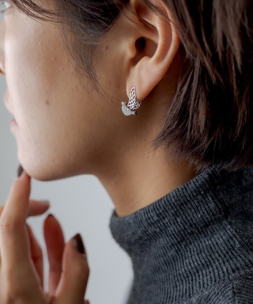 ear PAPILLONNER（イアパピヨネ）の「小鳩ピアス（ピアス（両耳用）・レディース・シルバー/ゴールド・FREE）」の11枚目の写真