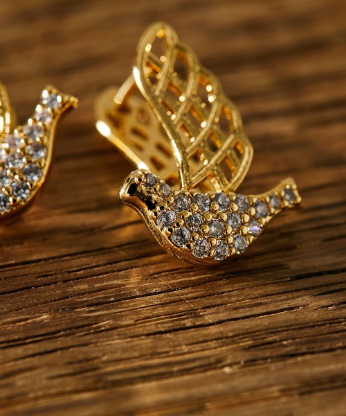 ear PAPILLONNER（イアパピヨネ）の「小鳩ピアス（ピアス（両耳用）・レディース・シルバー/ゴールド・FREE）」の5枚目の写真