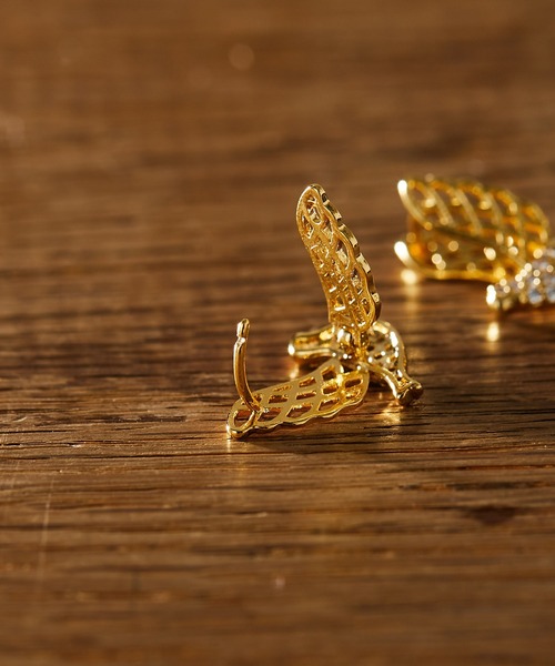 ear PAPILLONNER（イアパピヨネ）の「小鳩ピアス（ピアス（両耳用）・レディース・シルバー/ゴールド・FREE）」の9枚目の写真