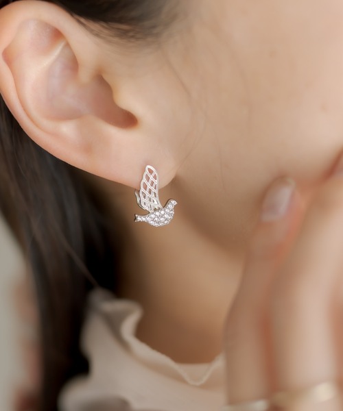 ear PAPILLONNER（イアパピヨネ）の「小鳩ピアス（ピアス（両耳用）・レディース・シルバー/ゴールド・FREE）」の13枚目の写真