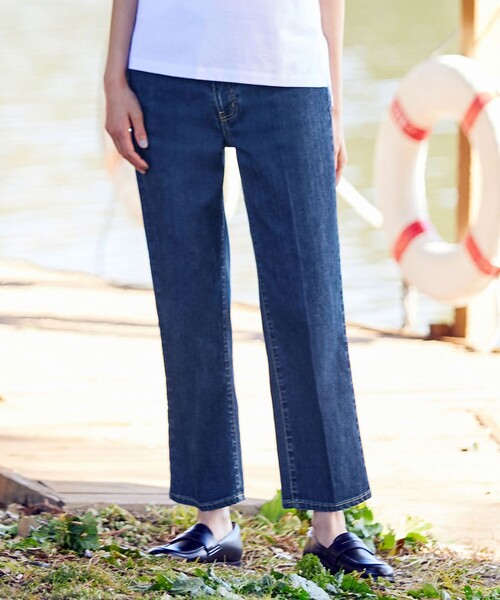 J.PRESS(ジェイプレス)の「【洗える】8.5oz Stretch Denim テーパード デニム パンツ(デニムパンツ・レディース・ダルブルー系/ホワイト系/ネイビー系・11/13/9/7)」の3枚目の写真