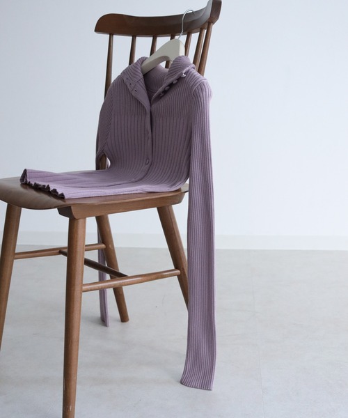 CLEIO(クレイオ)の「【CLEIO】前後2WAY開襟リブニット(ニット/セーター・レディース・カーキ/アイボリー/ラベンダー・FREE)」の8枚目の写真