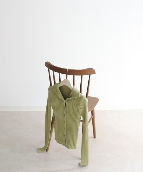 CLEIO(クレイオ)の「【CLEIO】前後2WAY開襟リブニット(ニット/セーター・レディース・カーキ/アイボリー/ラベンダー・FREE)」の11枚目の写真