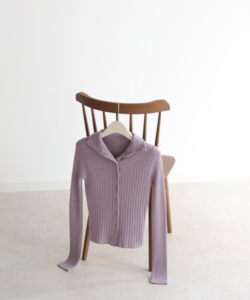 CLEIO(クレイオ)の「【CLEIO】前後2WAY開襟リブニット(ニット/セーター・レディース・カーキ/アイボリー/ラベンダー・FREE)」の10枚目の写真