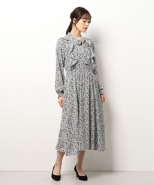 SpRay(スプレイ)の「花柄ボウタイフリルワンピース(ワンピース・レディース・ホワイト/ブラック/グリーン/キャメル・FREE)」の19枚目の写真