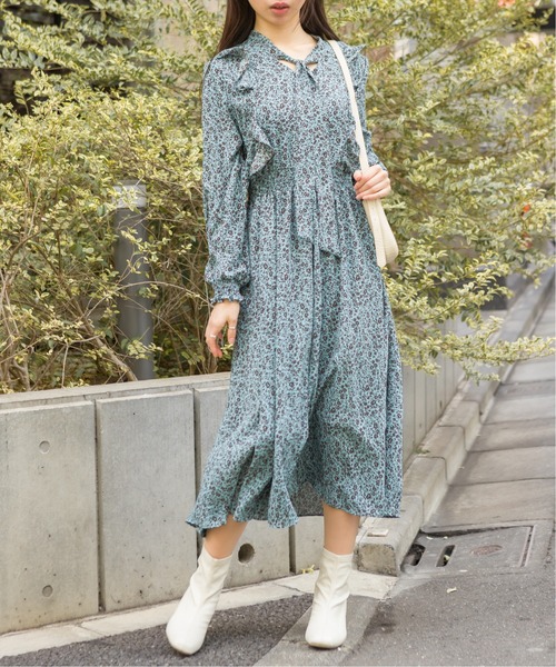 SpRay(スプレイ)の「花柄ボウタイフリルワンピース(ワンピース・レディース・ホワイト/ブラック/グリーン/キャメル・FREE)」の7枚目の写真