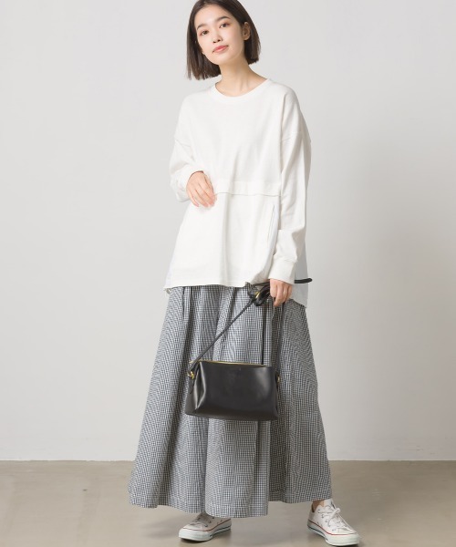 OMNES(オムネス)の「10番単裾ナイロン切り替えロングスリーブTシャツ(Tシャツ/カットソー・レディース・ホワイト/ブラック/パープル/ネイビー・FREE)」の10枚目の写真