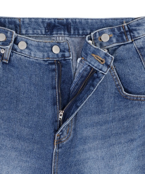 Figments（フィグメンツ）の「ダメージワイドデニムパンツ（デニムパンツ・レディース・インディゴブルー/ライトブルー・SMALL/MEDIUM）」の5枚目の写真