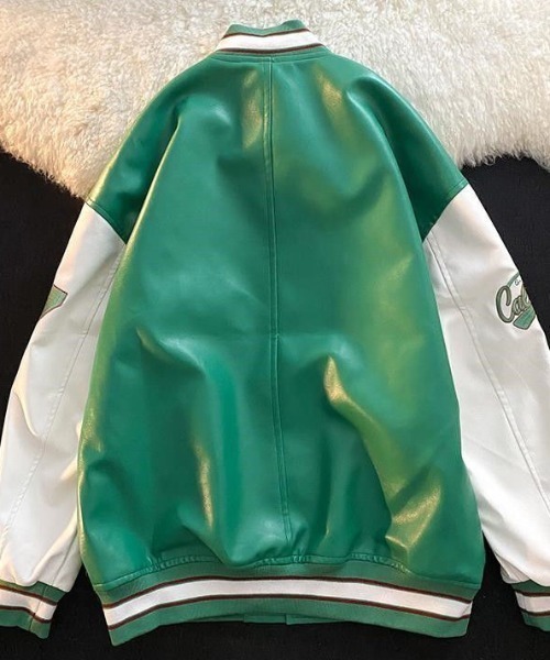 VIBGYOR（ヴィブジョー）の「スプリングスタジャン(BL)（スタジャン・レディース・ブラック/グリーン・FREE）」の6枚目の写真