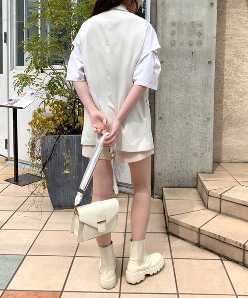 OLIVE des OLIVE（オリーブデオリーブ）の「ゆるジレ（ベスト・レディース・ブラック/ベージュ/アイボリー・FREE）」の20枚目の写真