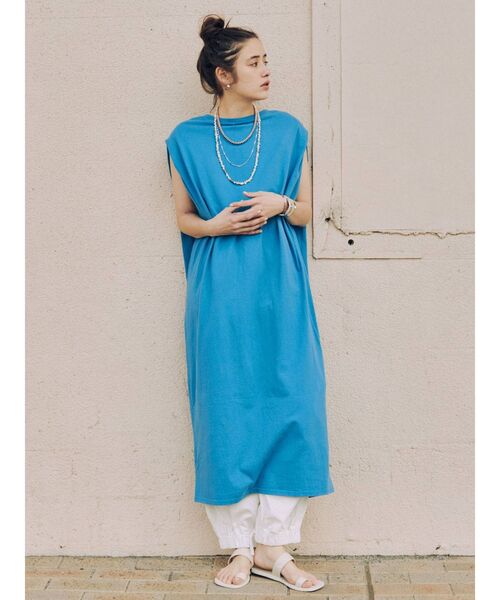 Ungrid（アングリッド）の「ショルダータックカットワンピース（ワンピース・レディース・オフホワイト/ベージュ/ブラック/ブルー・FREE）」の6枚目の写真