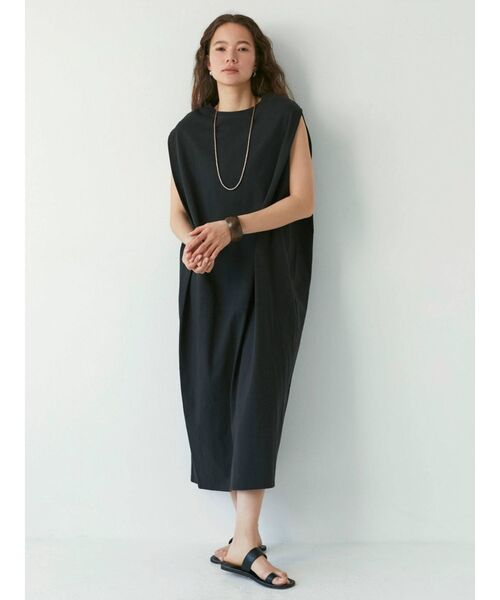 Ungrid（アングリッド）の「ショルダータックカットワンピース（ワンピース・レディース・オフホワイト/ベージュ/ブラック/ブルー・FREE）」の7枚目の写真