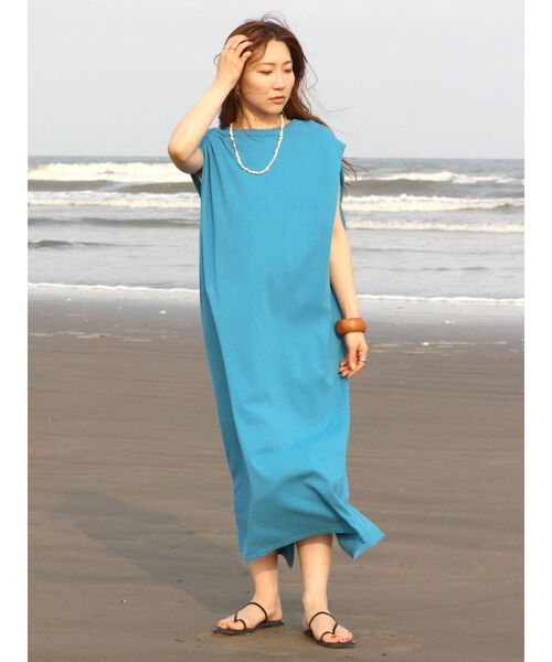 Ungrid（アングリッド）の「ショルダータックカットワンピース（ワンピース・レディース・オフホワイト/ベージュ/ブラック/ブルー・FREE）」の16枚目の写真