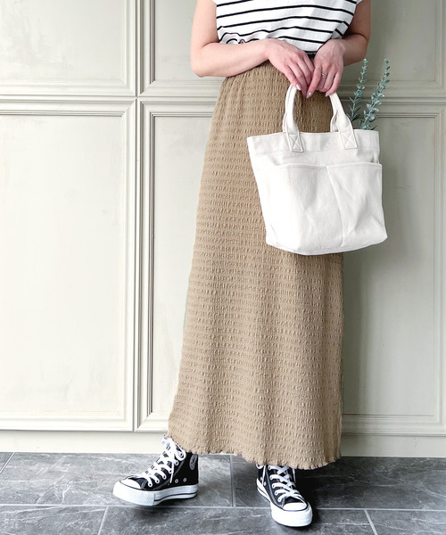 JUNOAH（ジュノア）の「ランダムステッチギャザータイトスカート（スカート・レディース・ブラック/ベージュ/グリーン系その他・MEDIUM/LARGE）」の2枚目の写真