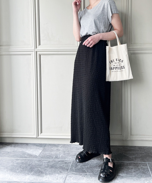 JUNOAH（ジュノア）の「ランダムステッチギャザータイトスカート（スカート・レディース・ブラック/ベージュ/グリーン系その他・MEDIUM/LARGE）」の7枚目の写真