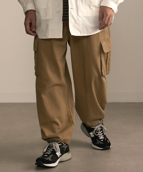 SETUP7（セットアップセブン）の「窮屈感のないルーズストレートシルエット。【SETUP7】M-65　ミリタリービッグポケットカーゴパンツ（カーゴパンツ・メンズ・ブラック/ベージュ/カーキ・4/5）」の17枚目の写真