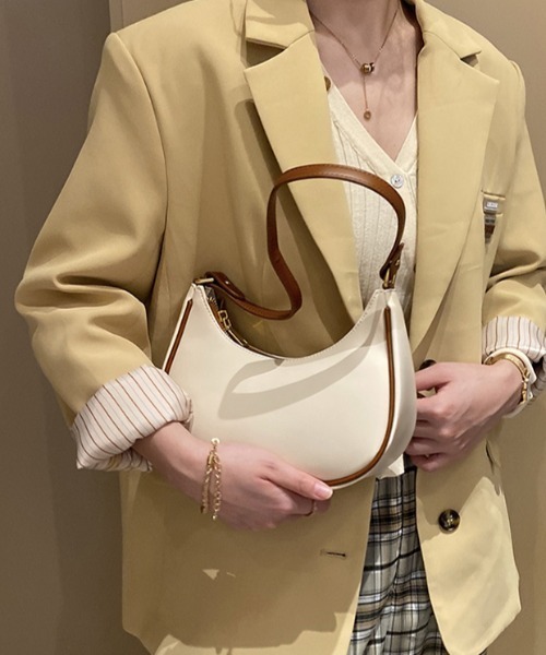 yuue' ( wear )（ユーイ）の「シンプル ショルダーバッグ（ショルダーバッグ・レディース・ホワイト/ブラック/ブラウン・FREE）」の17枚目の写真