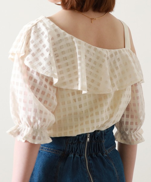 Cheek(チーク)の「ワンショルフリルブラウス(シャツ/ブラウス・レディース・ホワイト/ブラック/イエロー・MEDIUM)」の7枚目の写真