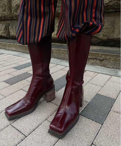 Ameri（アメリ）の「SQUARE TOE SIDE GORE BOOTS（ブーツ・レディース・ボルドー/アイボリー/ブラック・LARGE/MEDIUM/SMALL）」の10枚目の写真