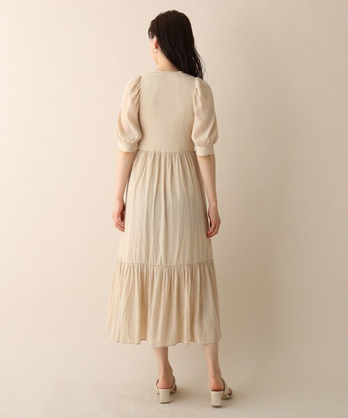 OPAQUE.CLIP（オペークドットクリップ）の「◆異素材ティアードロングワンピース（ワンピース・レディース・オフホワイト/ブラック/サンドベージュ・38/36）」の6枚目の写真