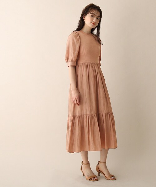 OPAQUE.CLIP（オペークドットクリップ）の「◆異素材ティアードロングワンピース（ワンピース・レディース・オフホワイト/ブラック/サンドベージュ・38/36）」の13枚目の写真