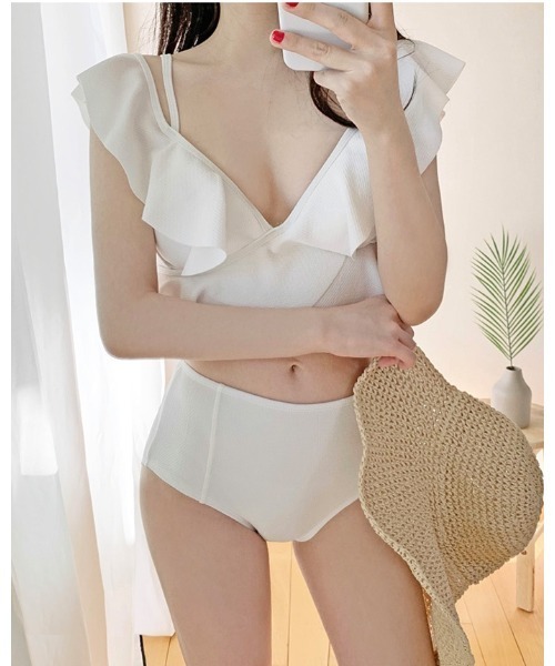 Ritzy(リッツィー)の「胸元フリルハイウエストビキニ 水着(水着・レディース・ホワイト/ピンク・M/L/XL)」の7枚目の写真