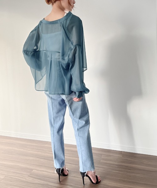 JUNOAH(ジュノア)の「スタンドカラーシアーショートシャツ(シャツ/ブラウス・レディース・ブラック/ブラウン/クリーム/ピンク系その他/グリーン系その他/ミント/グレー/ブルー/ホワイト・MEDIUM/LARGE/X-LARGE/SMALL)」の11枚目の写真