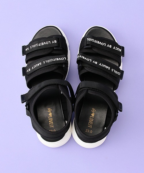 by LOVEiT（バイラビット）の「厚底ロゴテープサンダル（サンダル・キッズ・オフホワイト/ブラック・23cm/22cm/24cm/21cm）」の10枚目の写真