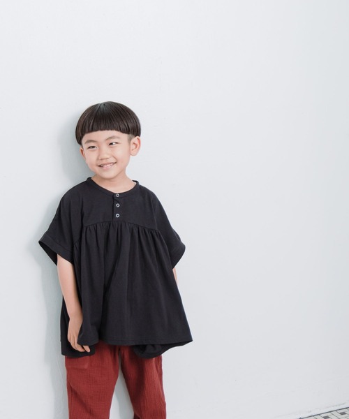 LOWRYS FARM（ローリーズファーム）の「ドルマンギャザープルオーバー　299632（Tシャツ/カットソー・キッズ・アイボリー/ブラウン/チャコールグレー・110cm/120cm/130cm/140cm/150cm）」の3枚目の写真