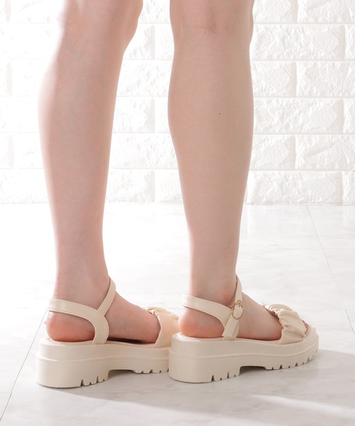 Lace Ladies（レースレディース）の「ギャザーベルト厚底サンダル（サンダル・レディース・ブラック/アイボリー・25/23.5/24.5/23/22.5/24）」の16枚目の写真